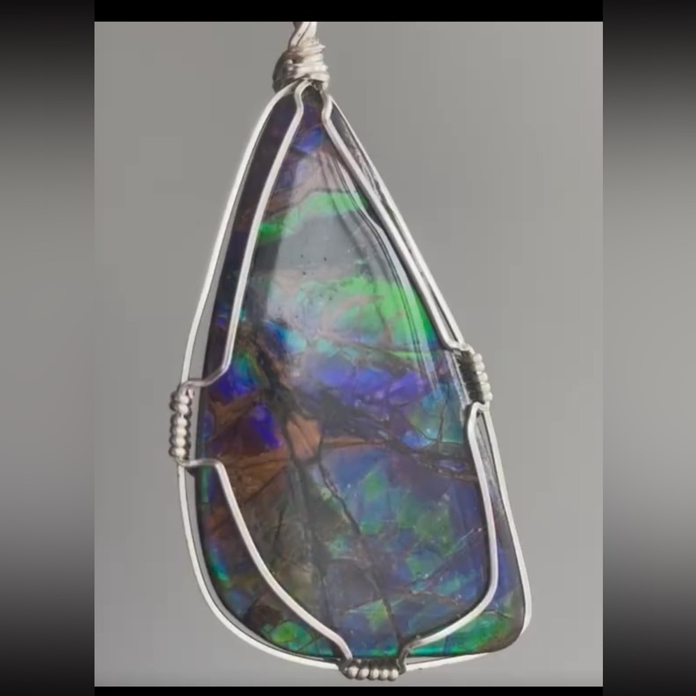 Elegant Silver Canadian Ammolite Pendant